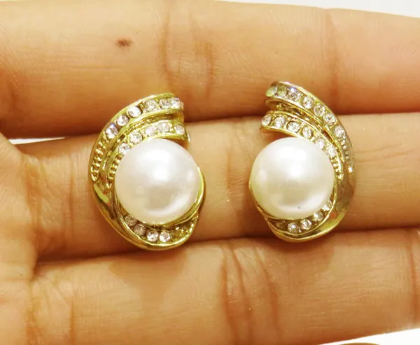 (Pack_Of_2)_Assamese_Traditional_Copper_Gold_Plated_Stone_Stud_Earring_For_Girls_&_Women